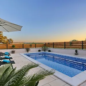  Villa Punta Garden Pool House